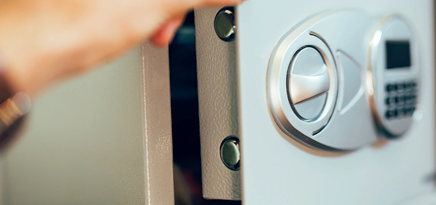 Fingerprint Safe Openers in Brentwood, CA