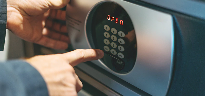 Cash Safe Openers in Brentwood, California